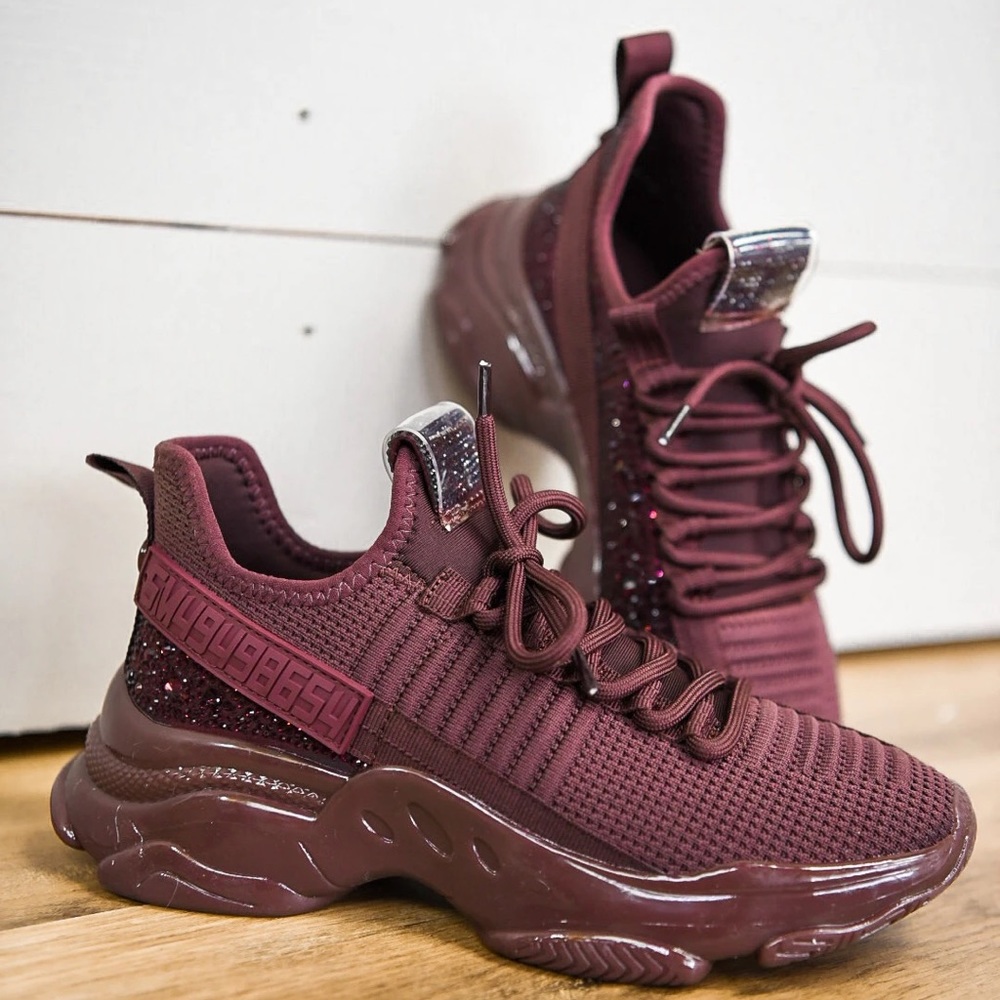 Steve Madden Maxima Burgundy 7.5